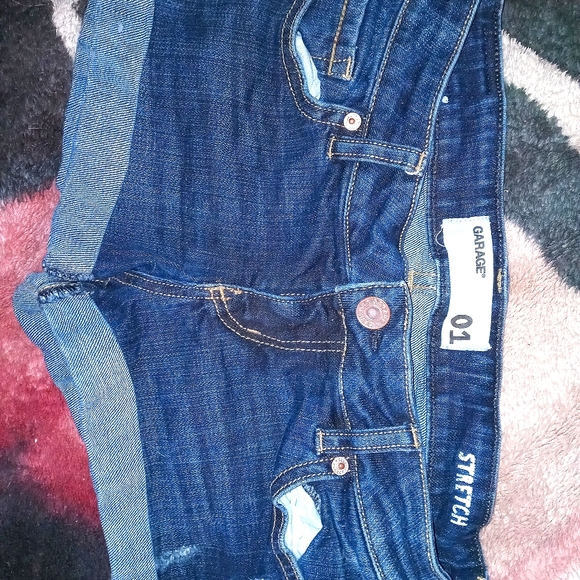 GUESS shorts - Picture 1 of 3